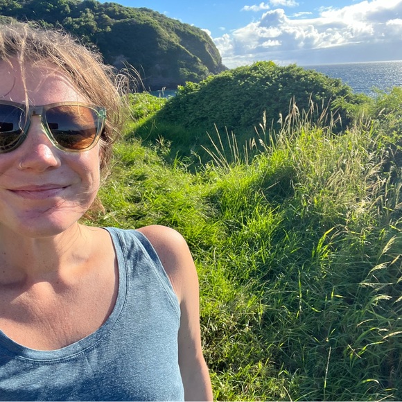 Meet your Posher, Kim - Picture 3 of 6